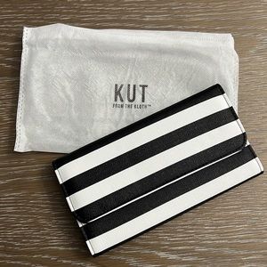 NWOT Kut 🌸 from the Kloth Wallet